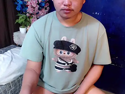 Reynelcock online show from 03-22-26, 07:06