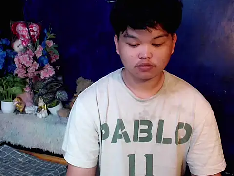 Reynelcock online show from 04-11-26, 01:15