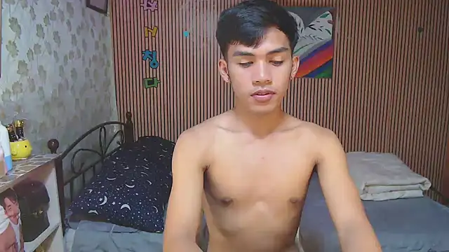 Snapshot of urhot_chany chatting on 09-17-25, 10:06 urhot chany online show from 09-17-25, 10:06