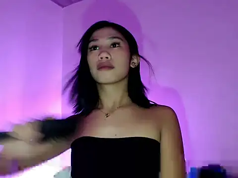 Maxine Sucks online show from 10-15-25, 12:38