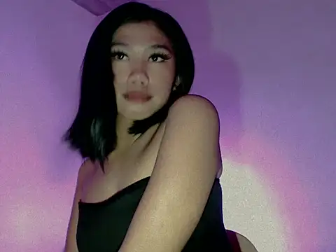 Maxine Sucks online show from 10-24-25, 01:07