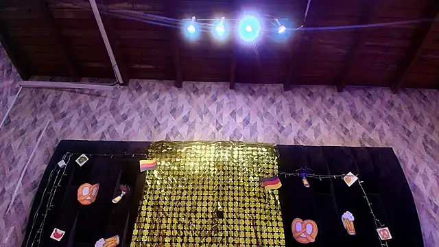 wensheng  online show from 09-17-25, 07:15