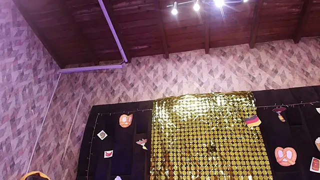 wensheng  online show from 09-23-25, 07:17