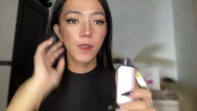 Snapshot of slimladyxoxo chatting on 01-13-26, 01:49 slimladyxoxo online show from 01-13-26, 01:49