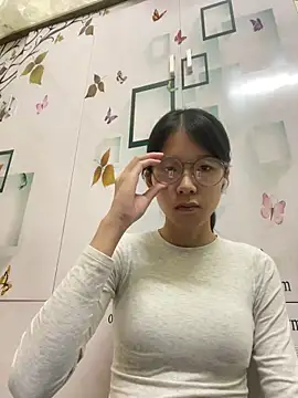 Snapshot of meomeo2k6 chatting on 11-23-25, 06:13 meomeo2k6 online show from 11-23-25, 06:13