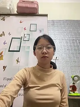 meomeo2k6 online show from 12-16-25, 02:11