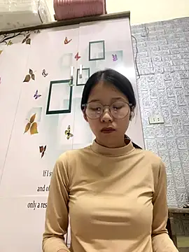 meomeo2k6 online show from 12-19-25, 02:46