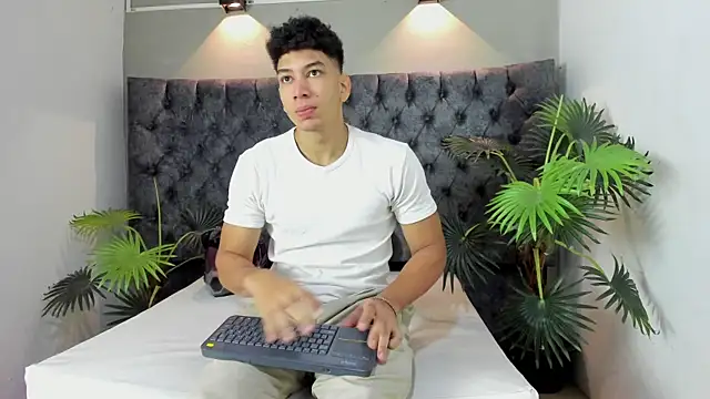 ALAN REDINGER online show from 10-29-25, 01:02