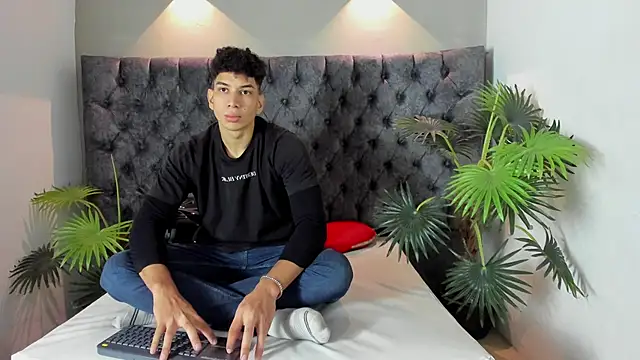 ALAN REDINGER online show from 10-31-25, 12:28