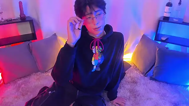 luixdust  online show from 09-23-25, 05:10