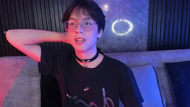 luixdust  online show from 10-29-25, 05:31