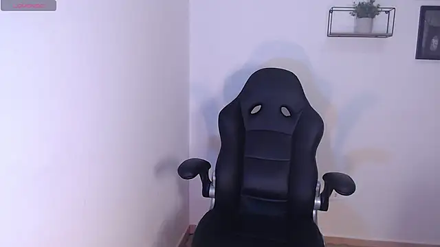 Cleogh  online show from 02-10-26, 03:05