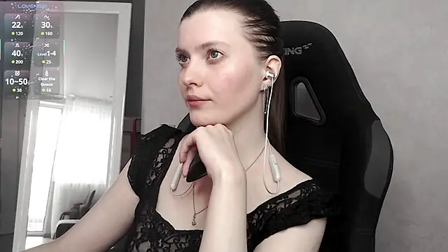 Snapshot of cute_elfy_ chatting on 09-08-25, 02:16 cute elfy  online show from 09-08-25, 02:16