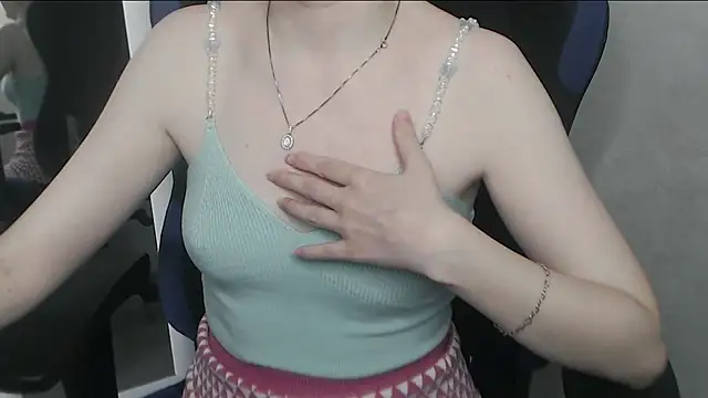 cute elfy  online show from 07-28-26, 03:21