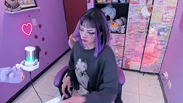 Vero Osb  online show from 11-19-25, 12:21