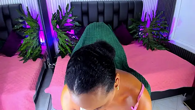 AriebonyBrooke online show from 10-08-25, 11:41