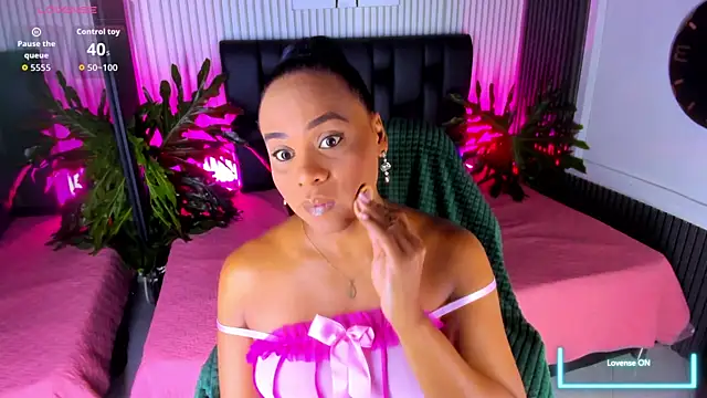 AriebonyBrooke online show from 10-14-25, 11:44