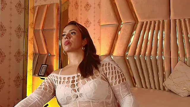 KarlaFerrerr online show from 09-15-25, 10:10