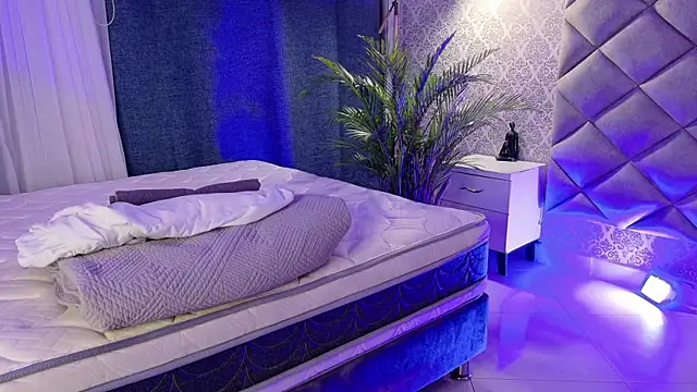 BeccaReedd online show from 09-24-25, 02:59