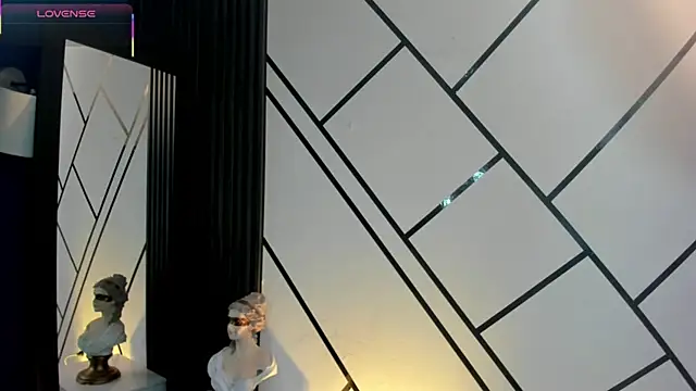 Christopher 77 online show from 09-15-25, 04:07