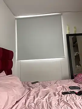 Velma star online show from 04-24-26, 12:07