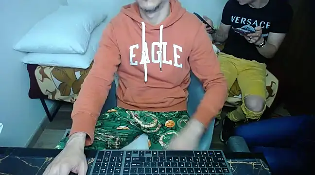 Snapshot of bossking017 chatting on 01-27-25, 10:49 bossking017 online show from 01-27-25, 10:49