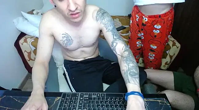 Snapshot of bossking017 chatting on 02-10-25, 12:29 bossking017 online show from 02-10-25, 12:29