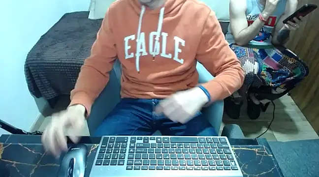 Snapshot of bossking017 chatting on 02-16-25, 10:32 bossking017 online show from 02-16-25, 10:32