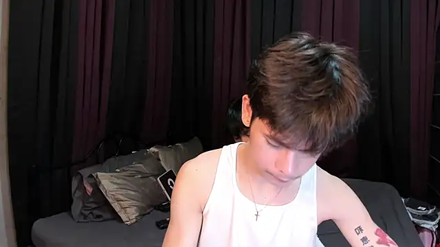 hotfreshdior online show from 03-26-26, 02:33