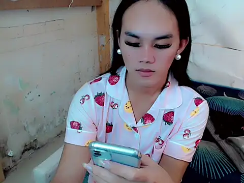 Ur Goddes Barbie online show from 07-16-26, 10:27