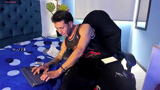 Thonixxx mr online show from 03-02-26, 07:21