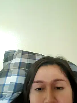 Snapshot of anne_smithe chatting on 10-17-25, 05:32 anne smithe online show from 10-17-25, 05:32