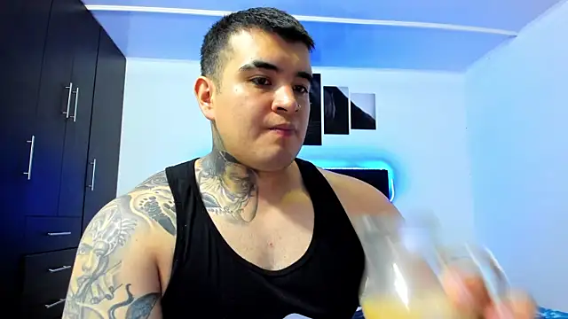 thiago  cp01 online show from 09-25-25, 06:17