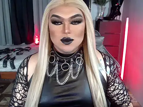 Snapshot of michellevixen922 chatting on 09-09-25, 06:35 michellevixen922 online show from 09-09-25, 06:35