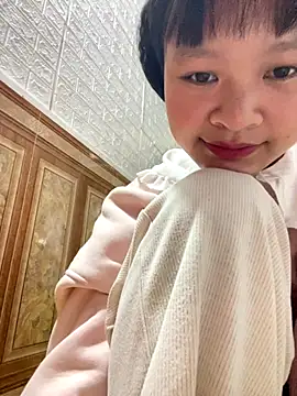 Daisy018 online show from 11-13-25, 02:54