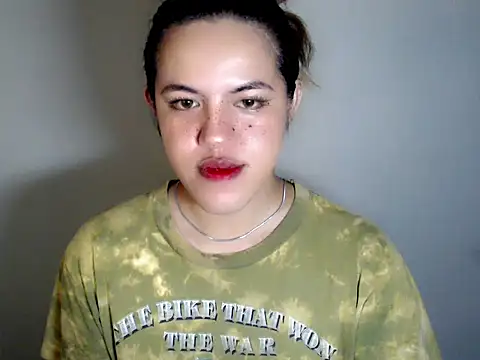 Snapshot of asian_kalaay chatting on 11-02-25, 12:18 asian kalaay online show from 11-02-25, 12:18