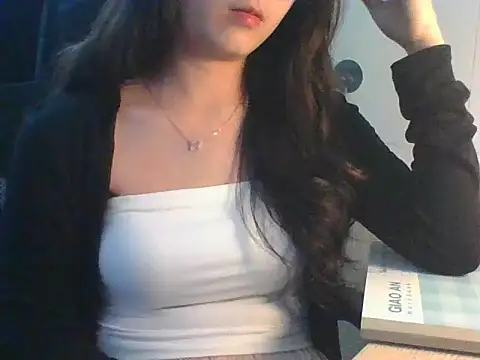 Linzly online show from 10-25-25, 05:08