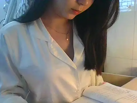 Snapshot of Linzly chatting on 01-07-26, 02:36 Linzly online show from 01-07-26, 02:36