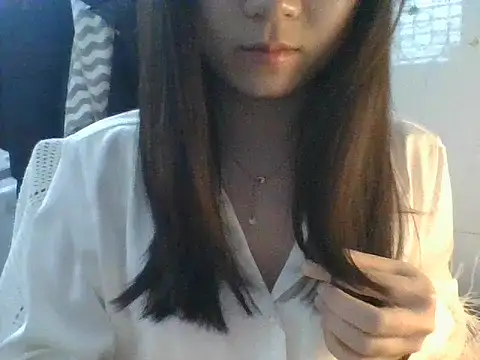 Snapshot of Linzly chatting on 01-11-26, 09:14 Linzly online show from 01-11-26, 09:14