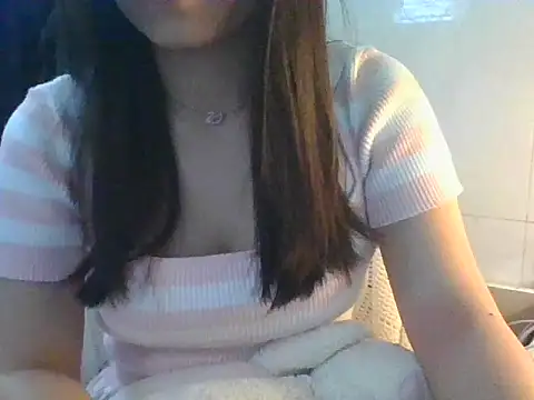 Snapshot of Linzly chatting on 02-06-26, 02:27 Linzly online show from 02-06-26, 02:27