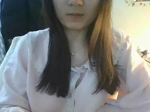 Snapshot of Linzly chatting on 02-11-26, 02:49 Linzly online show from 02-11-26, 02:49