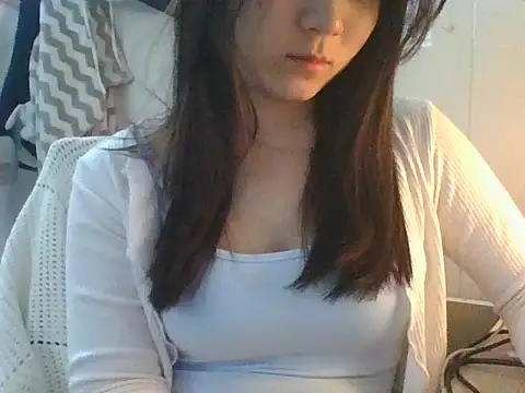 Snapshot of Linzly chatting on 03-07-26, 02:30 Linzly online show from 03-07-26, 02:30