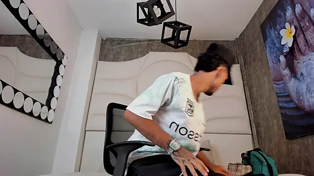 Thiagoferreti online show from 10-04-25, 03:48