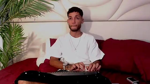 Thiagoferreti online show from 03-26-26, 03:34