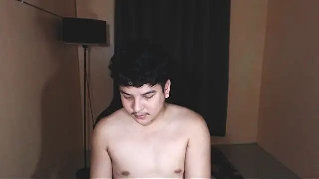 Snapshot of Prince_Killian chatting on 11-05-25, 05:35 Prince Killian online show from 11-05-25, 05:35