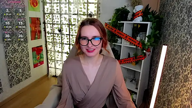 Elis Cherry online show from 11-17-25, 02:28