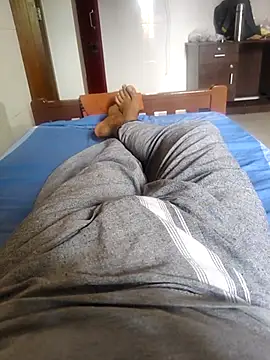 vichuhot online show from 10-26-25, 04:18