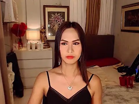 Nathalieheartt online show from 02-11-26, 06:40