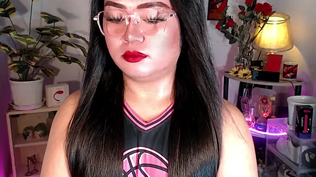 YourSweet-mich online show from 11-11-25, 06:13