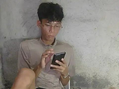 Snapshot of isanxxx chatting on 02-24-26, 02:04 isanxxx online show from 02-24-26, 02:04